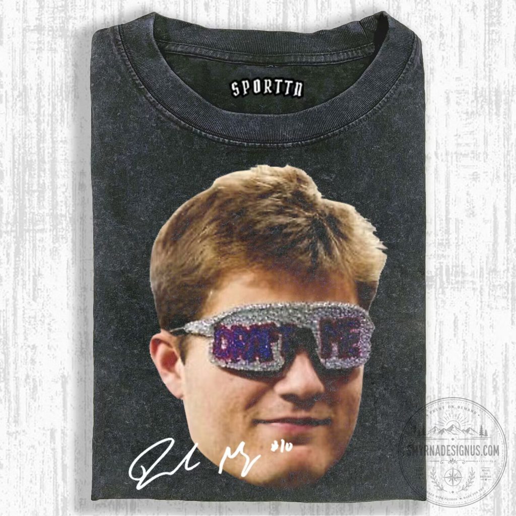 Drake Maye Football Player Graphic Design T-Shirt 15 Drake Maye Football Player Graphic Design T-Shirt